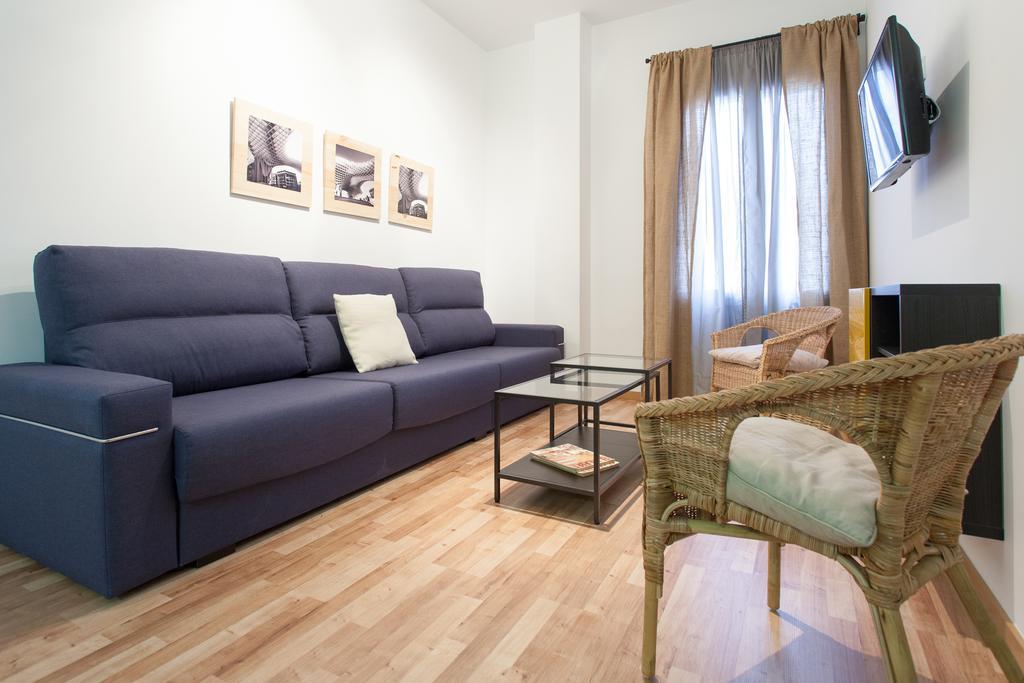 Apartamentos Diaber Larana Sevilha Quarto foto