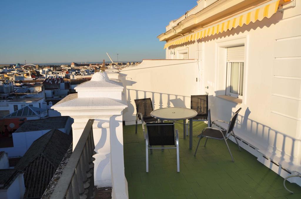 Apartamentos Diaber Larana Sevilha Quarto foto