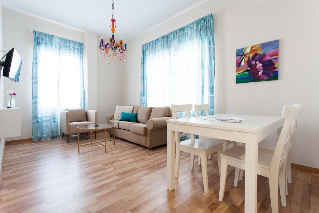 Apartamentos Diaber Larana Sevilha Quarto foto