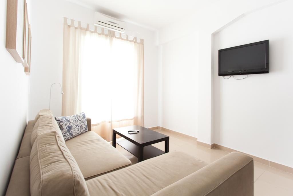 Apartamentos Diaber Larana Sevilha Quarto foto