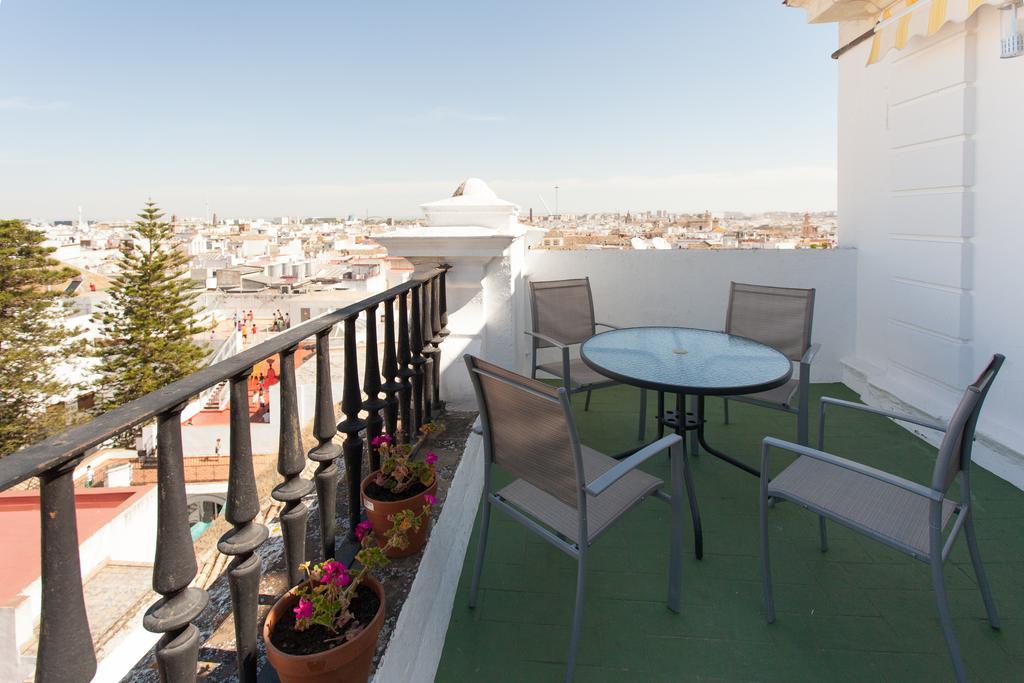 Apartamentos Diaber Larana Sevilha Quarto foto