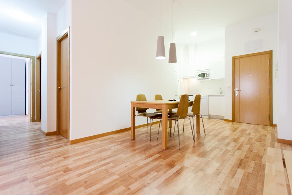 Apartamentos Diaber Larana Sevilha Quarto foto